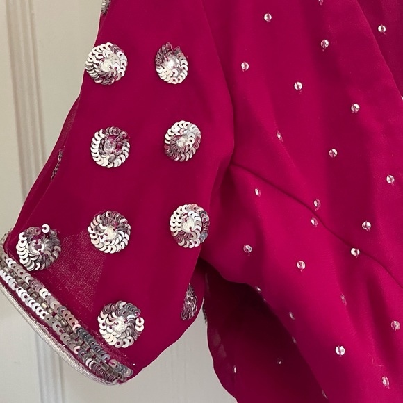 Beautiful Saree! - Picture 8 of 11